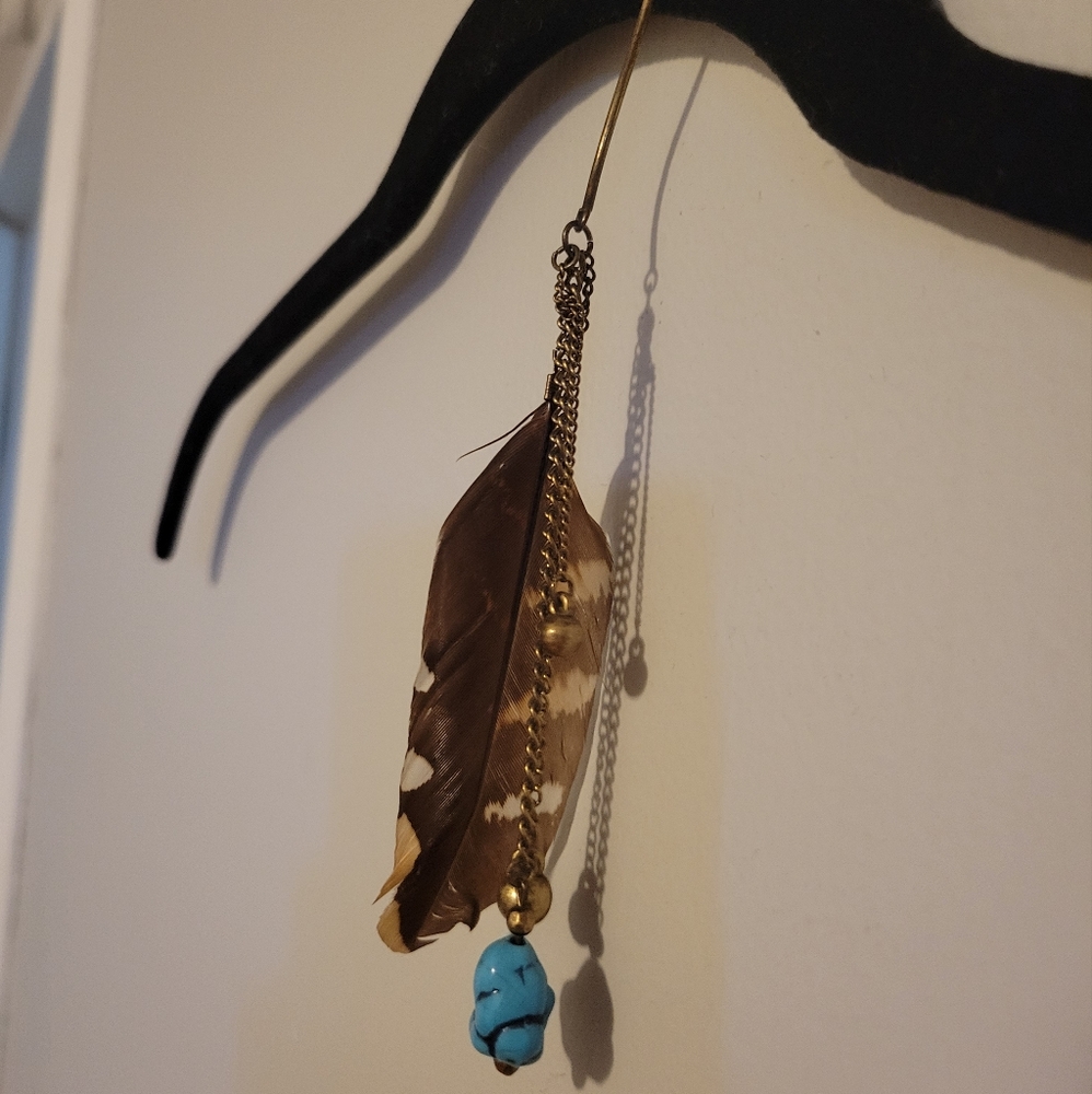 Unique behind-ear jewelry